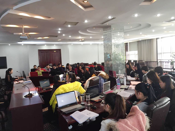 Ϊ����������Ժ����ͥ���¼Ա������ѵ